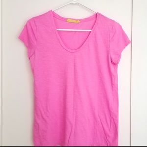 Pink v-neck tee